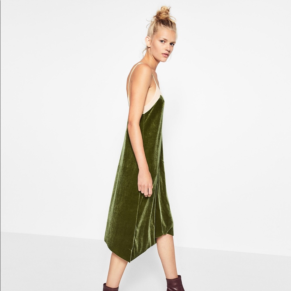 Sold Zara Dress - Picture 5 of 5